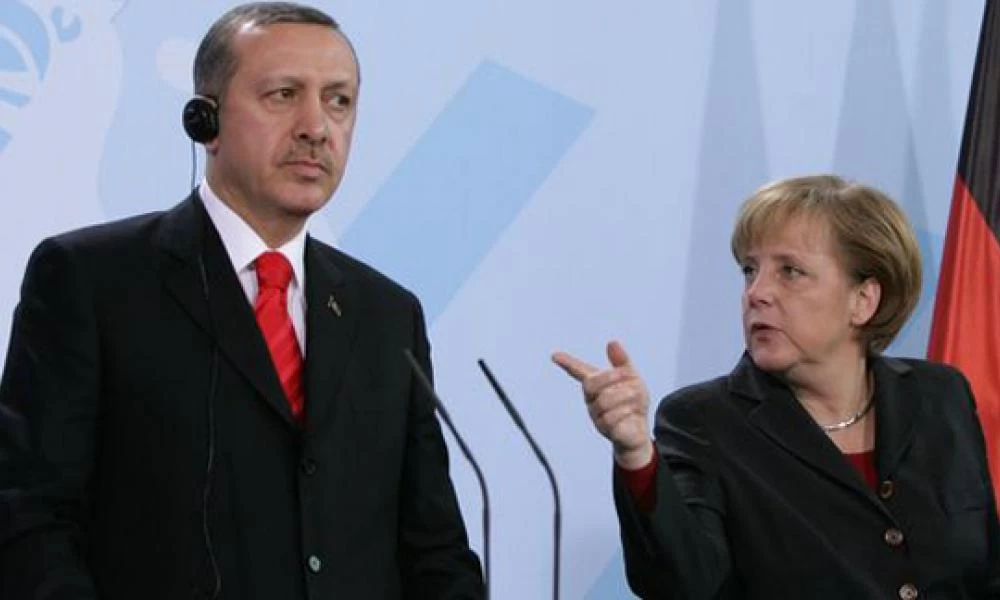 Η Γερμανία νομιμοποιεί τα εγκλήματα πολέμου του Ερντογάν